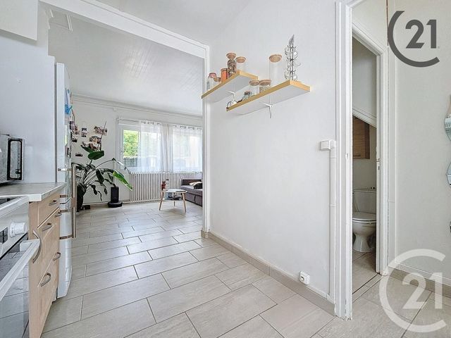 maison à vendre - 3 pièces - 53.0 m2 - ST JULIEN LES VILLAS - 10 - CHAMPAGNE-ARDENNE - Century 21 Martinot Immobilier