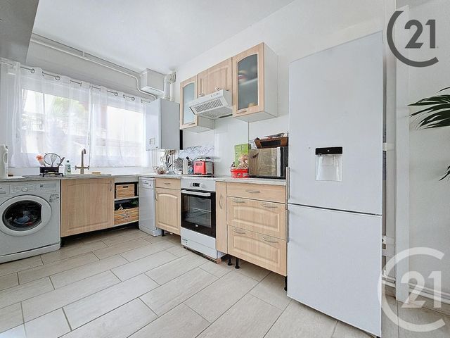 maison à vendre - 3 pièces - 53.0 m2 - ST JULIEN LES VILLAS - 10 - CHAMPAGNE-ARDENNE - Century 21 Martinot Immobilier