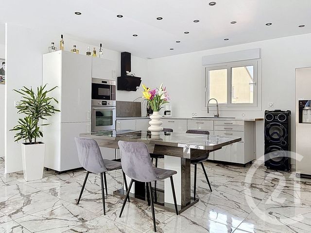 maison à vendre - 5 pièces - 100.0 m2 - ESTISSAC - 10 - CHAMPAGNE-ARDENNE - Century 21 Martinot Immobilier