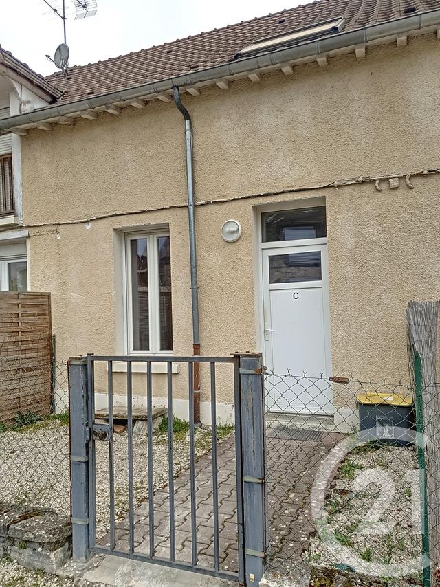 maison à louer - 3 pièces - 65.0 m2 - LA CHAPELLE ST LUC - 10 - CHAMPAGNE-ARDENNE - Century 21 Martinot Immobilier