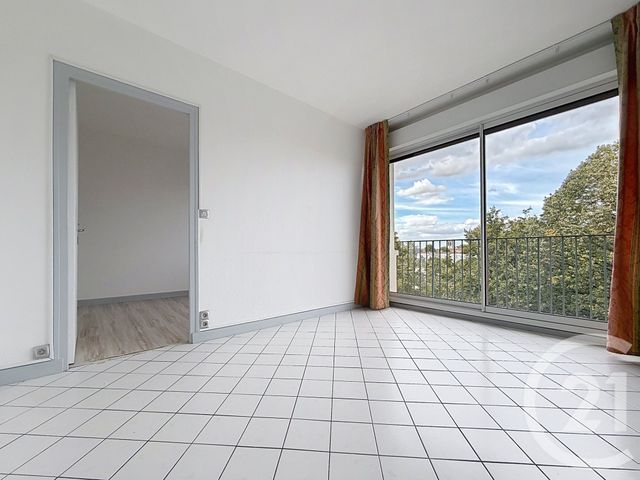 Appartement F2 à louer - 2 pièces - 43.0 m2 - TROYES - 10 - CHAMPAGNE-ARDENNE - Century 21 Martinot Immobilier