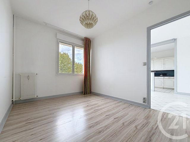 Appartement F2 à louer - 2 pièces - 43.0 m2 - TROYES - 10 - CHAMPAGNE-ARDENNE - Century 21 Martinot Immobilier