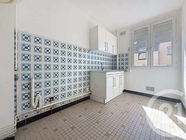 Appartement F3 à louer - 3 pièces - 64.5 m2 - TROYES - 10 - CHAMPAGNE-ARDENNE - Century 21 Martinot Immobilier