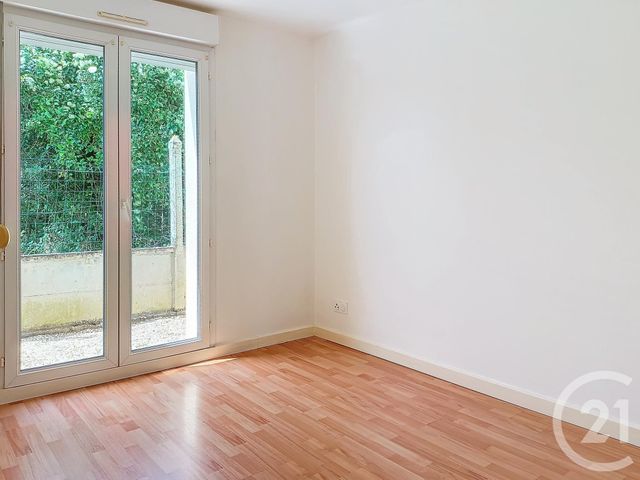 Appartement F3 à louer - 3 pièces - 56.8 m2 - LA CHAPELLE ST LUC - 10 - CHAMPAGNE-ARDENNE - Century 21 Martinot Immobilier