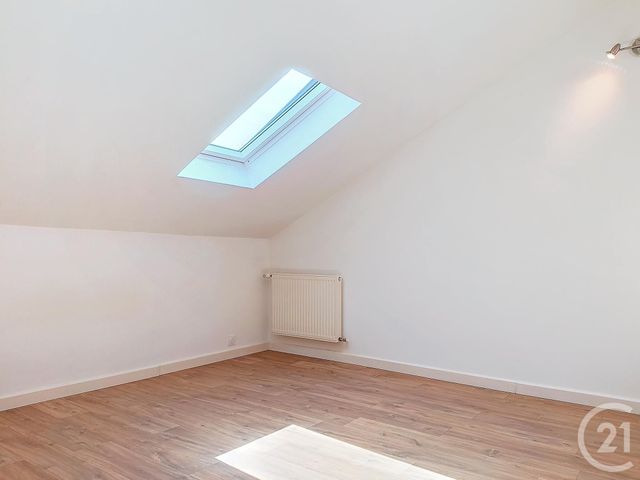 Appartement F3 à louer - 3 pièces - 56.8 m2 - LA CHAPELLE ST LUC - 10 - CHAMPAGNE-ARDENNE - Century 21 Martinot Immobilier