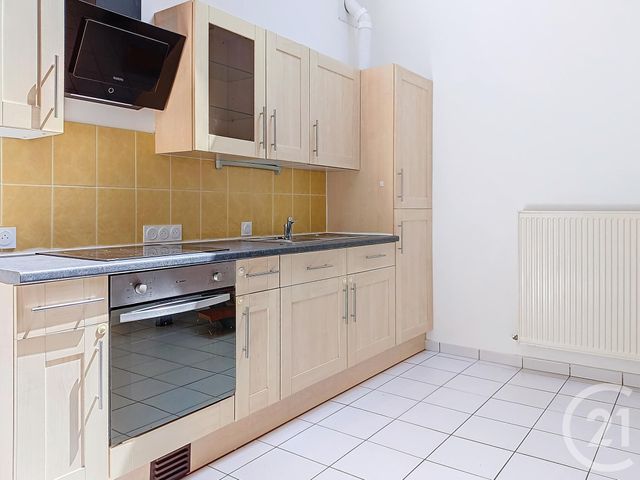 Appartement F3 à louer - 3 pièces - 56.8 m2 - LA CHAPELLE ST LUC - 10 - CHAMPAGNE-ARDENNE - Century 21 Martinot Immobilier