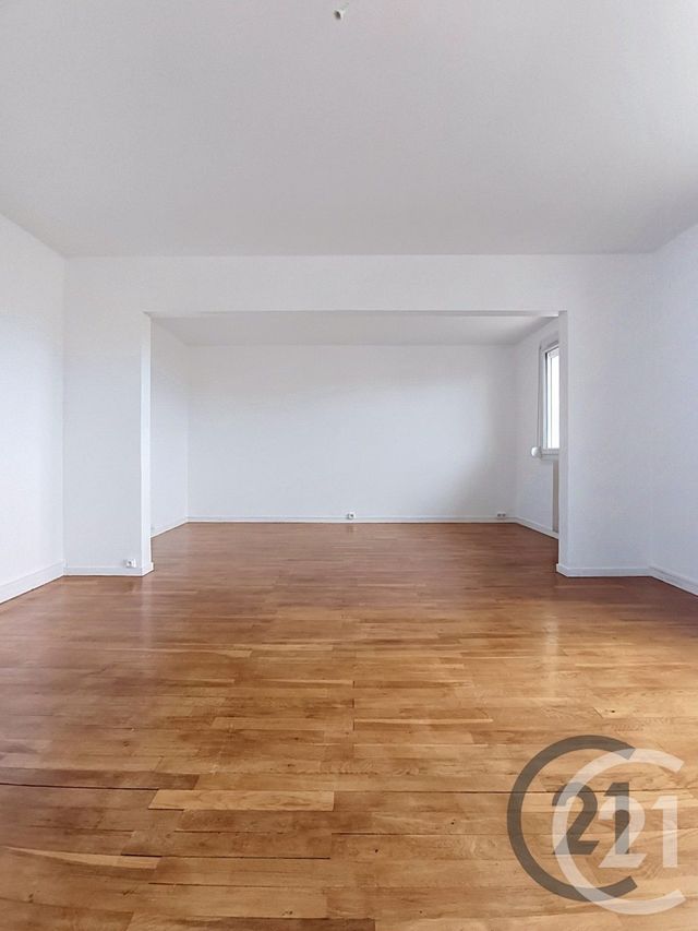 Appartement F4 à louer - 4 pièces - 73.56 m2 - ST ANDRE LES VERGERS - 10 - CHAMPAGNE-ARDENNE - Century 21 Martinot Immobilier
