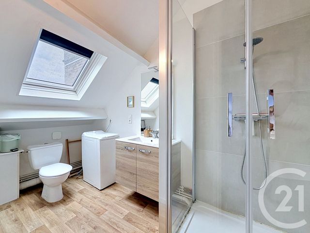 Appartement Duplex à louer - 4 pièces - 58.0 m2 - TROYES - 10 - CHAMPAGNE-ARDENNE - Century 21 Martinot Immobilier