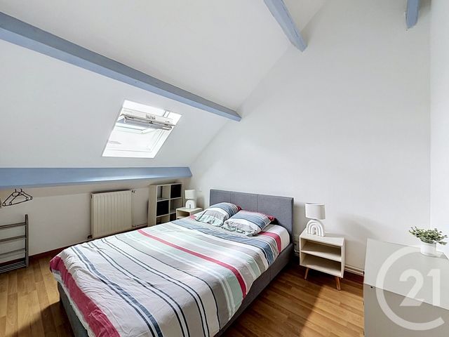 Appartement Duplex à louer - 4 pièces - 58.0 m2 - TROYES - 10 - CHAMPAGNE-ARDENNE - Century 21 Martinot Immobilier