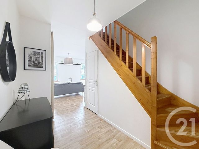 Appartement Duplex à louer - 4 pièces - 58.0 m2 - TROYES - 10 - CHAMPAGNE-ARDENNE - Century 21 Martinot Immobilier