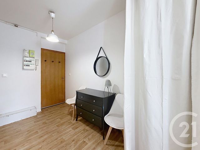 Appartement Duplex à louer - 4 pièces - 58.0 m2 - TROYES - 10 - CHAMPAGNE-ARDENNE - Century 21 Martinot Immobilier