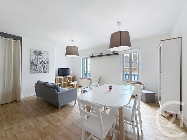 Appartement Duplex à louer - 4 pièces - 58.0 m2 - TROYES - 10 - CHAMPAGNE-ARDENNE - Century 21 Martinot Immobilier