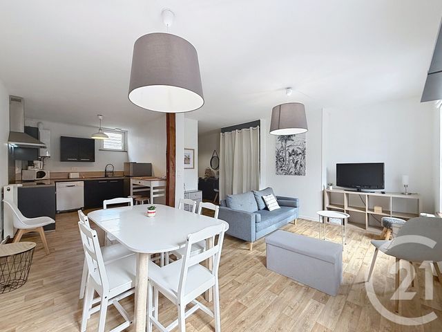 Appartement Duplex à louer - 4 pièces - 58.0 m2 - TROYES - 10 - CHAMPAGNE-ARDENNE - Century 21 Martinot Immobilier