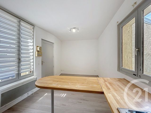 Appartement F1 à louer - 1 pièce - 29.5 m2 - TROYES - 10 - CHAMPAGNE-ARDENNE - Century 21 Martinot Immobilier
