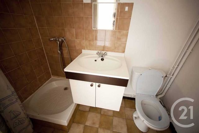 Appartement F1 à louer - 1 pièce - 29.5 m2 - TROYES - 10 - CHAMPAGNE-ARDENNE - Century 21 Martinot Immobilier