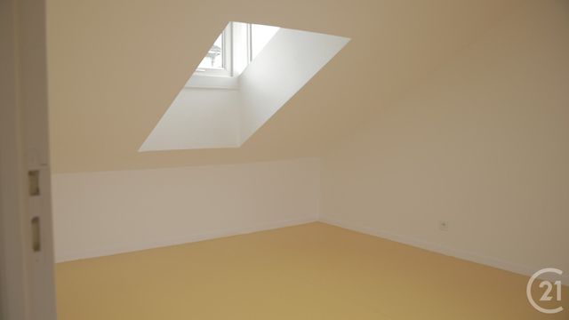 Appartement F3 bis à louer - 3 pièces - 75.9 m2 - STE SAVINE - 10 - CHAMPAGNE-ARDENNE - Century 21 Martinot Immobilier