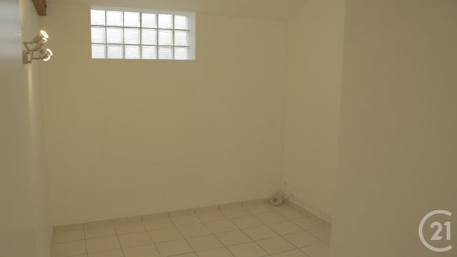 Appartement F3 bis à louer - 3 pièces - 75.9 m2 - STE SAVINE - 10 - CHAMPAGNE-ARDENNE - Century 21 Martinot Immobilier
