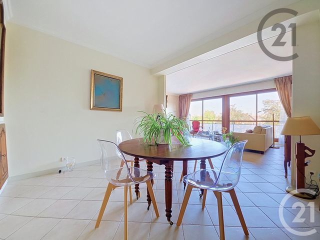 Appartement F5 à vendre - 5 pièces - 136.0 m2 - TROYES - 10 - CHAMPAGNE-ARDENNE - Century 21 Martinot Immobilier