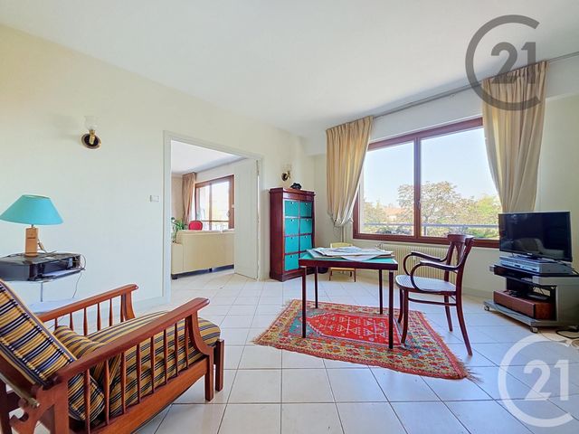 Appartement F5 à vendre - 5 pièces - 136.0 m2 - TROYES - 10 - CHAMPAGNE-ARDENNE - Century 21 Martinot Immobilier