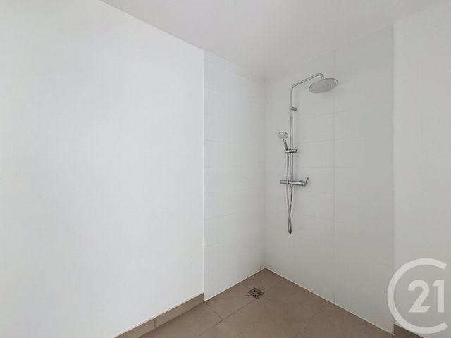 Appartement F2 à louer - 2 pièces - 44.5 m2 - TROYES - 10 - CHAMPAGNE-ARDENNE - Century 21 Martinot Immobilier