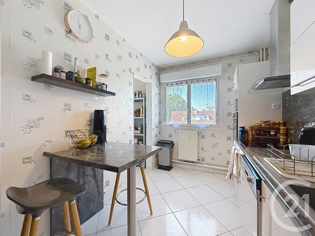 Appartement F4 à vendre - 4 pièces - 84.0 m2 - TROYES - 10 - CHAMPAGNE-ARDENNE - Century 21 Martinot Immobilier