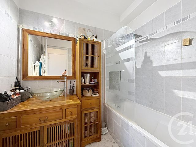 Appartement F4 à vendre - 4 pièces - 84.0 m2 - TROYES - 10 - CHAMPAGNE-ARDENNE - Century 21 Martinot Immobilier