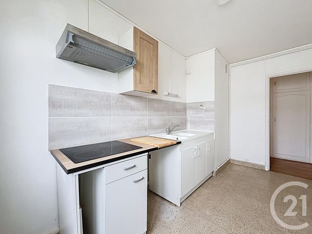 Appartement F4 à louer - 4 pièces - 66.0 m2 - TROYES - 10 - CHAMPAGNE-ARDENNE - Century 21 Martinot Immobilier