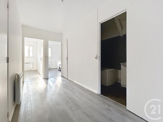 Appartement F2 à louer - 2 pièces - 53.42 m2 - TROYES - 10 - CHAMPAGNE-ARDENNE - Century 21 Martinot Immobilier