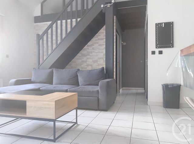 Appartement T2 à louer - 2 pièces - 52.56 m2 - TROYES - 10 - CHAMPAGNE-ARDENNE - Century 21 Martinot Immobilier