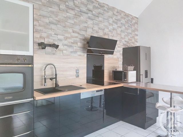Appartement T2 à louer - 2 pièces - 52.56 m2 - TROYES - 10 - CHAMPAGNE-ARDENNE - Century 21 Martinot Immobilier