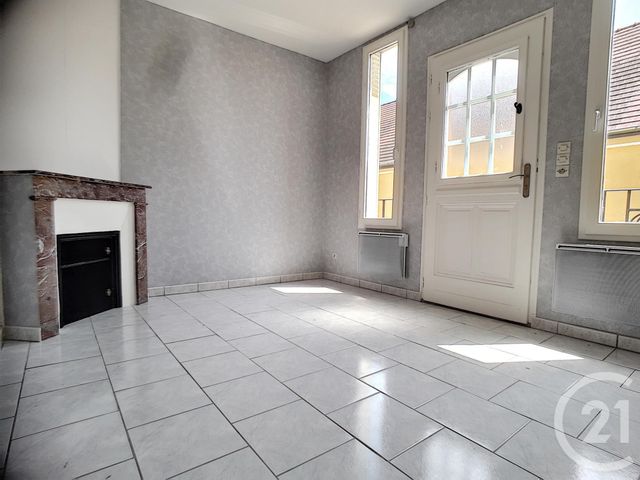 Appartement F3 à louer - 3 pièces - 43.7 m2 - LA CHAPELLE ST LUC - 10 - CHAMPAGNE-ARDENNE - Century 21 Martinot Immobilier
