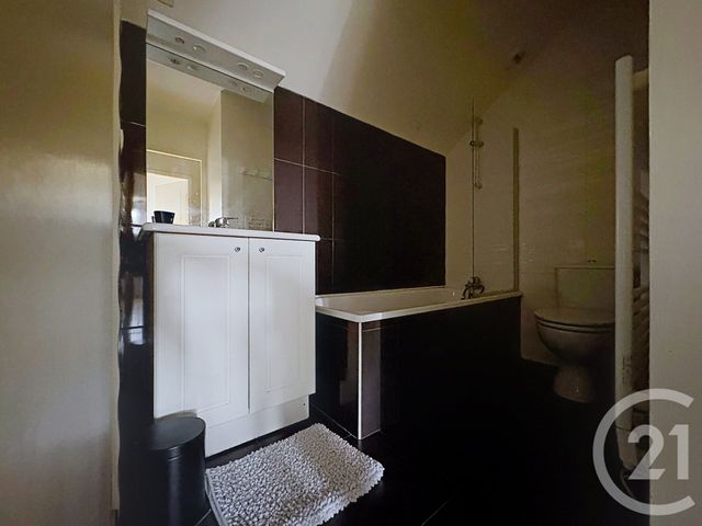 Appartement à louer - 4 pièces - 87.5 m2 - TROYES - 10 - CHAMPAGNE-ARDENNE - Century 21 Martinot Immobilier