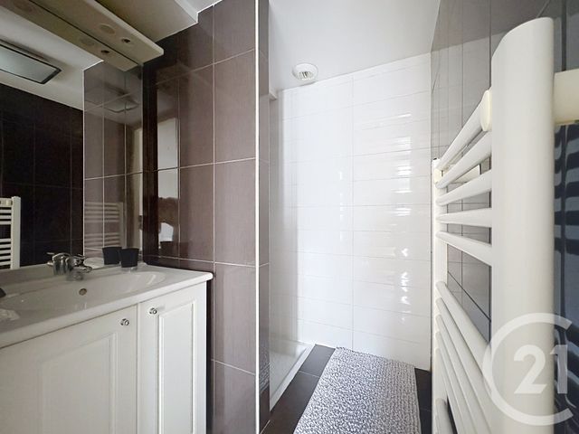 Appartement à louer - 4 pièces - 87.5 m2 - TROYES - 10 - CHAMPAGNE-ARDENNE - Century 21 Martinot Immobilier