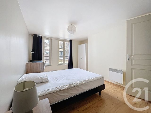 Appartement à louer - 4 pièces - 87.5 m2 - TROYES - 10 - CHAMPAGNE-ARDENNE - Century 21 Martinot Immobilier
