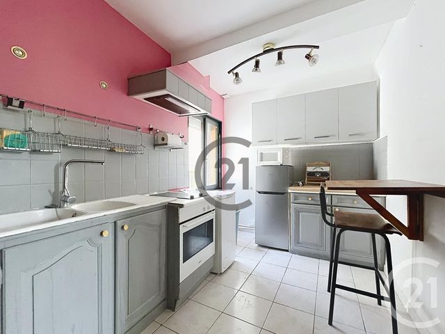 Appartement T2 à vendre - 2 pièces - 39.71 m2 - TROYES - 10 - CHAMPAGNE-ARDENNE - Century 21 Martinot Immobilier