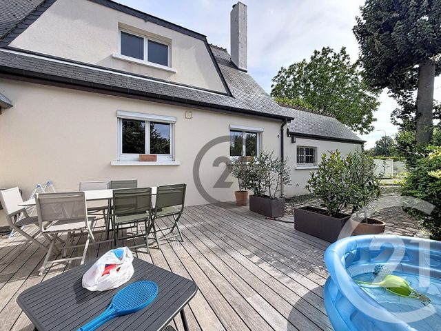 maison à vendre - 6 pièces - 191.0 m2 - ST JULIEN LES VILLAS - 10 - CHAMPAGNE-ARDENNE - Century 21 Martinot Immobilier