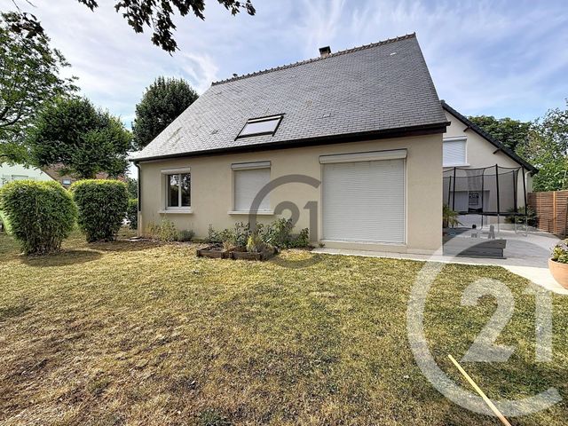 maison à vendre - 6 pièces - 191.0 m2 - ST JULIEN LES VILLAS - 10 - CHAMPAGNE-ARDENNE - Century 21 Martinot Immobilier