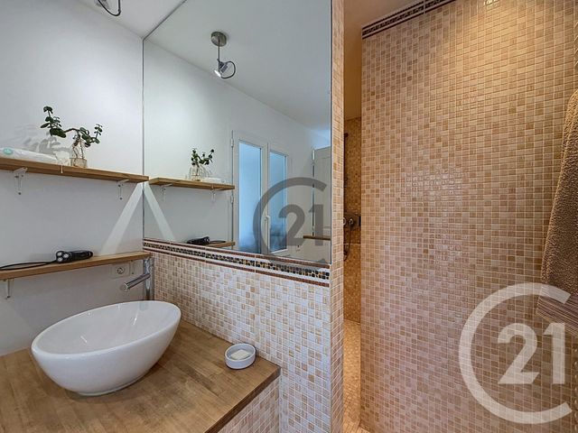 maison à vendre - 6 pièces - 191.0 m2 - ST JULIEN LES VILLAS - 10 - CHAMPAGNE-ARDENNE - Century 21 Martinot Immobilier
