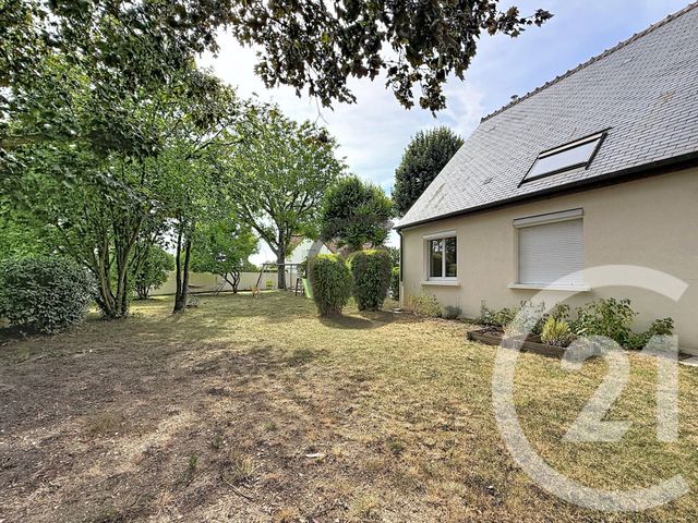 maison à vendre - 6 pièces - 191.0 m2 - ST JULIEN LES VILLAS - 10 - CHAMPAGNE-ARDENNE - Century 21 Martinot Immobilier