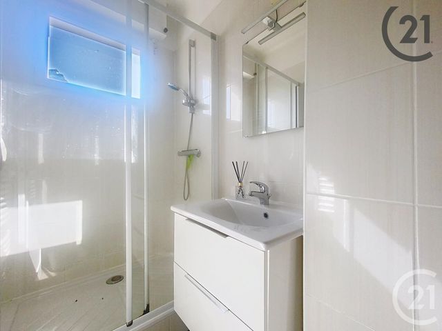 Appartement T2 à louer - 2 pièces - 46.34 m2 - TROYES - 10 - CHAMPAGNE-ARDENNE - Century 21 Martinot Immobilier