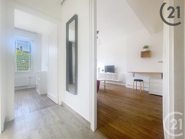 Appartement T2 à louer - 2 pièces - 46.34 m2 - TROYES - 10 - CHAMPAGNE-ARDENNE - Century 21 Martinot Immobilier