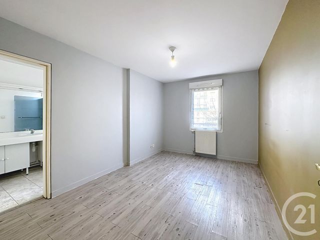 Appartement T2 à vendre - 2 pièces - 53.0 m2 - TROYES - 10 - CHAMPAGNE-ARDENNE - Century 21 Martinot Immobilier