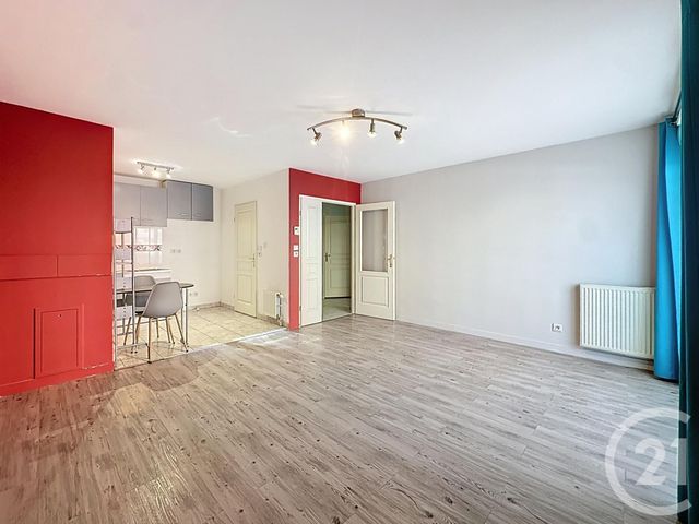 Appartement T2 à vendre - 2 pièces - 53.0 m2 - TROYES - 10 - CHAMPAGNE-ARDENNE - Century 21 Martinot Immobilier