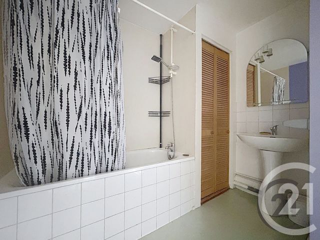 Appartement T2 à vendre - 2 pièces - 38.0 m2 - TROYES - 10 - CHAMPAGNE-ARDENNE - Century 21 Martinot Immobilier