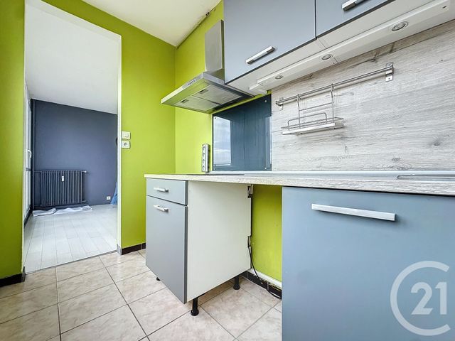 Appartement F1 à louer - 1 pièce - 26.0 m2 - TROYES - 10 - CHAMPAGNE-ARDENNE - Century 21 Martinot Immobilier