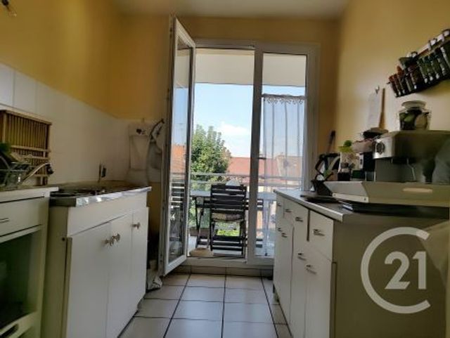 Appartement F3 à louer - 3 pièces - 56.5 m2 - TROYES - 10 - CHAMPAGNE-ARDENNE - Century 21 Martinot Immobilier