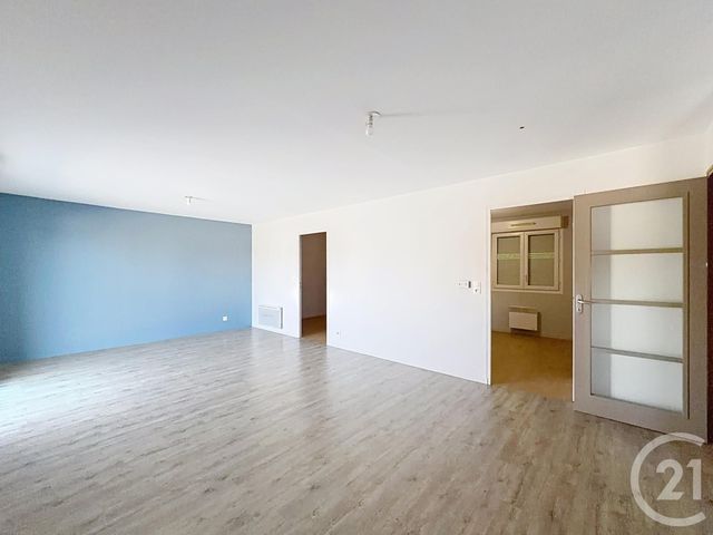 Appartement T3 à louer - 3 pièces - 69.19 m2 - ST ANDRE LES VERGERS - 10 - CHAMPAGNE-ARDENNE - Century 21 Martinot Immobilier