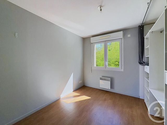 Appartement T3 à louer - 3 pièces - 69.19 m2 - ST ANDRE LES VERGERS - 10 - CHAMPAGNE-ARDENNE - Century 21 Martinot Immobilier