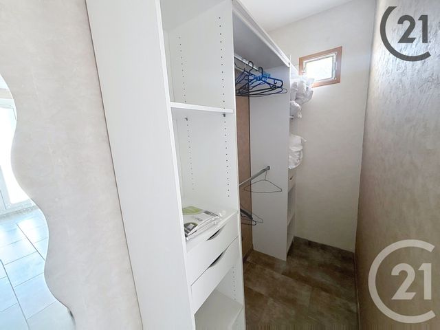Appartement F2 à louer - 2 pièces - 44.0 m2 - 10 - CHAMPAGNE-ARDENNE - Century 21 Martinot Immobilier