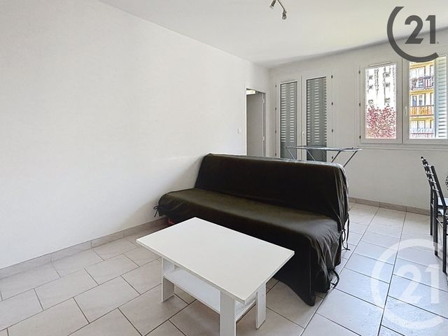 Appartement F2 à louer None